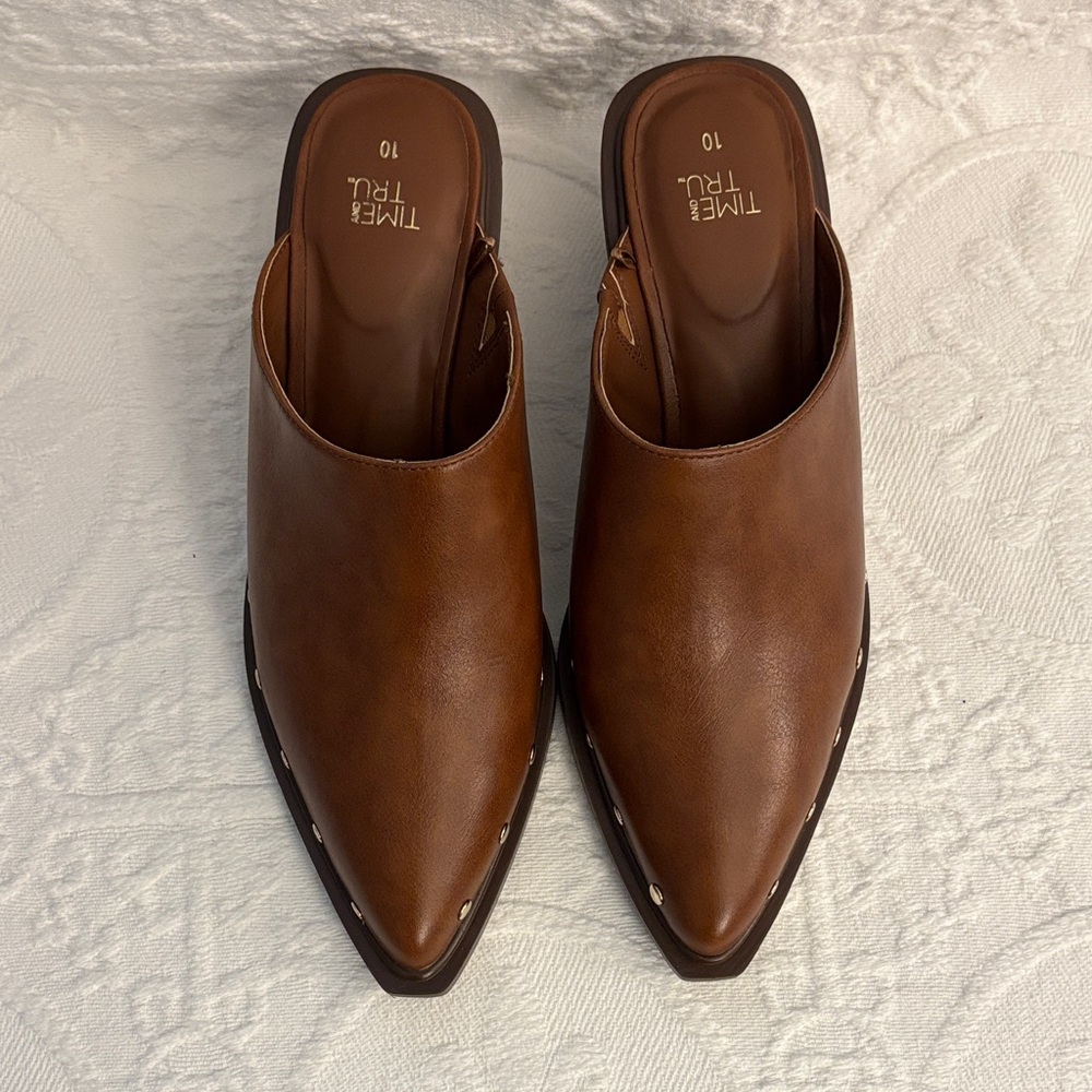 Time and Tru Women's Brown Pointed Mules